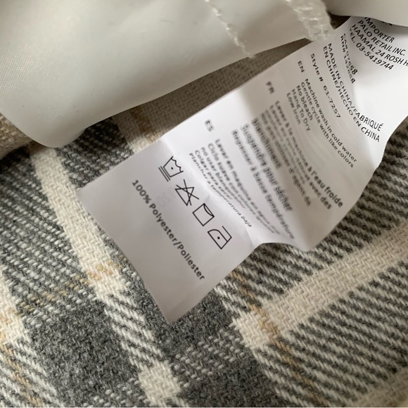 NWT Women’s oversized plaid shacket button down SMALL - Picture 5 of 5